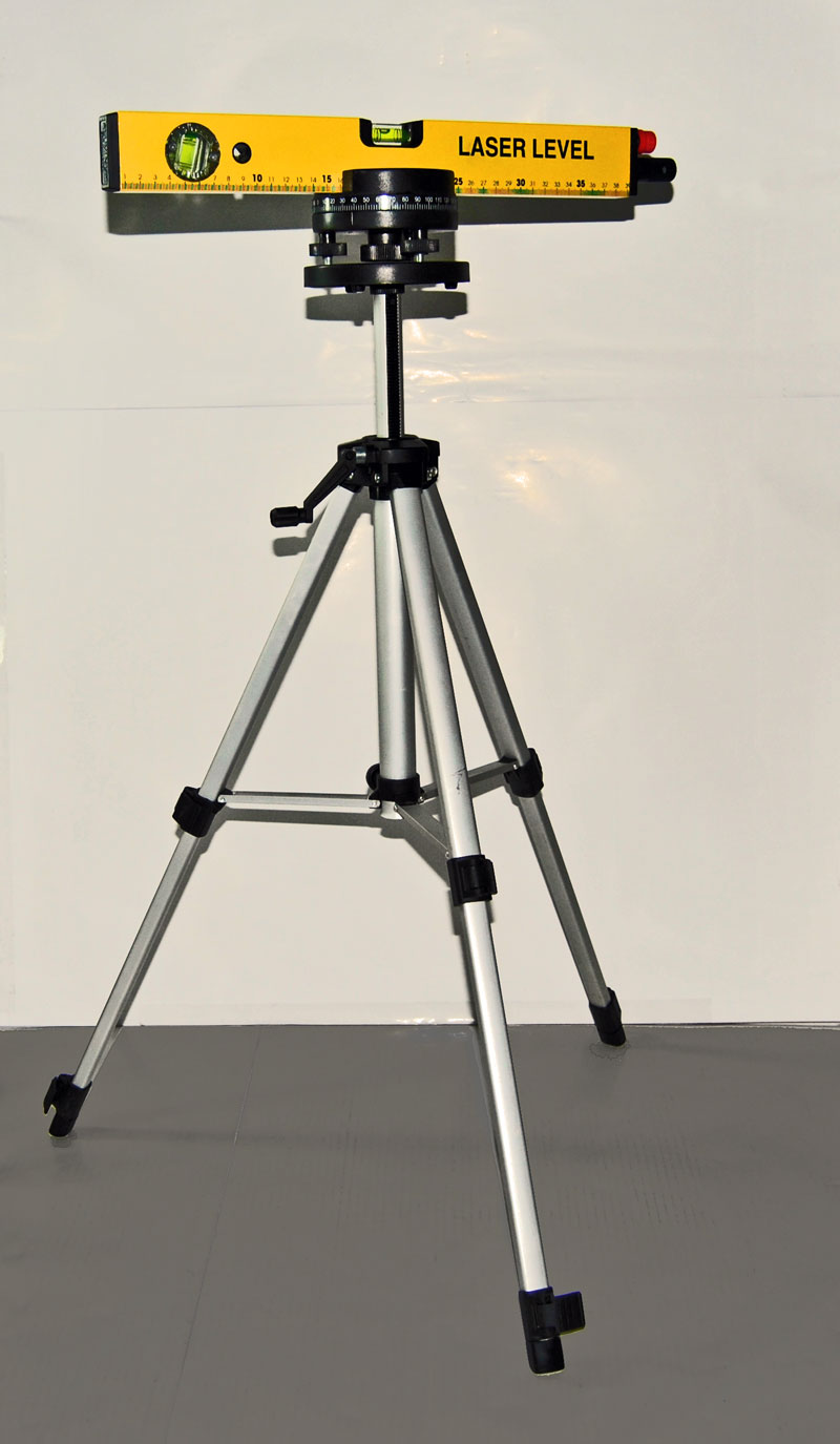 Laser Wasserwaage + Stativ + Schutzbrille im KOFFER Nivelliergerät Linienlaser - Bild 1 von 1